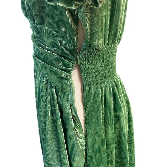 Anthropologie Puff-Sleeved Burnout Velvet Maxi Dress in Holly Green, - Picture 8 of 9